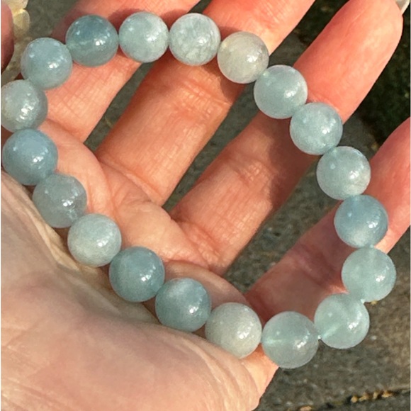 Aquamarine Stone Beads Stretchable Bracelet 10 mm Beads - Picture 10 of 17